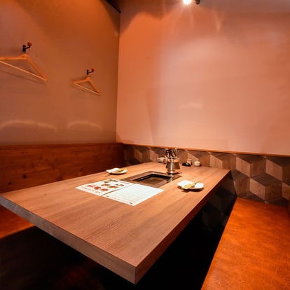 ゆったり個室 福岡県の焼肉でおすすめ 人気の完全個室 ソファー席など ぐるなび