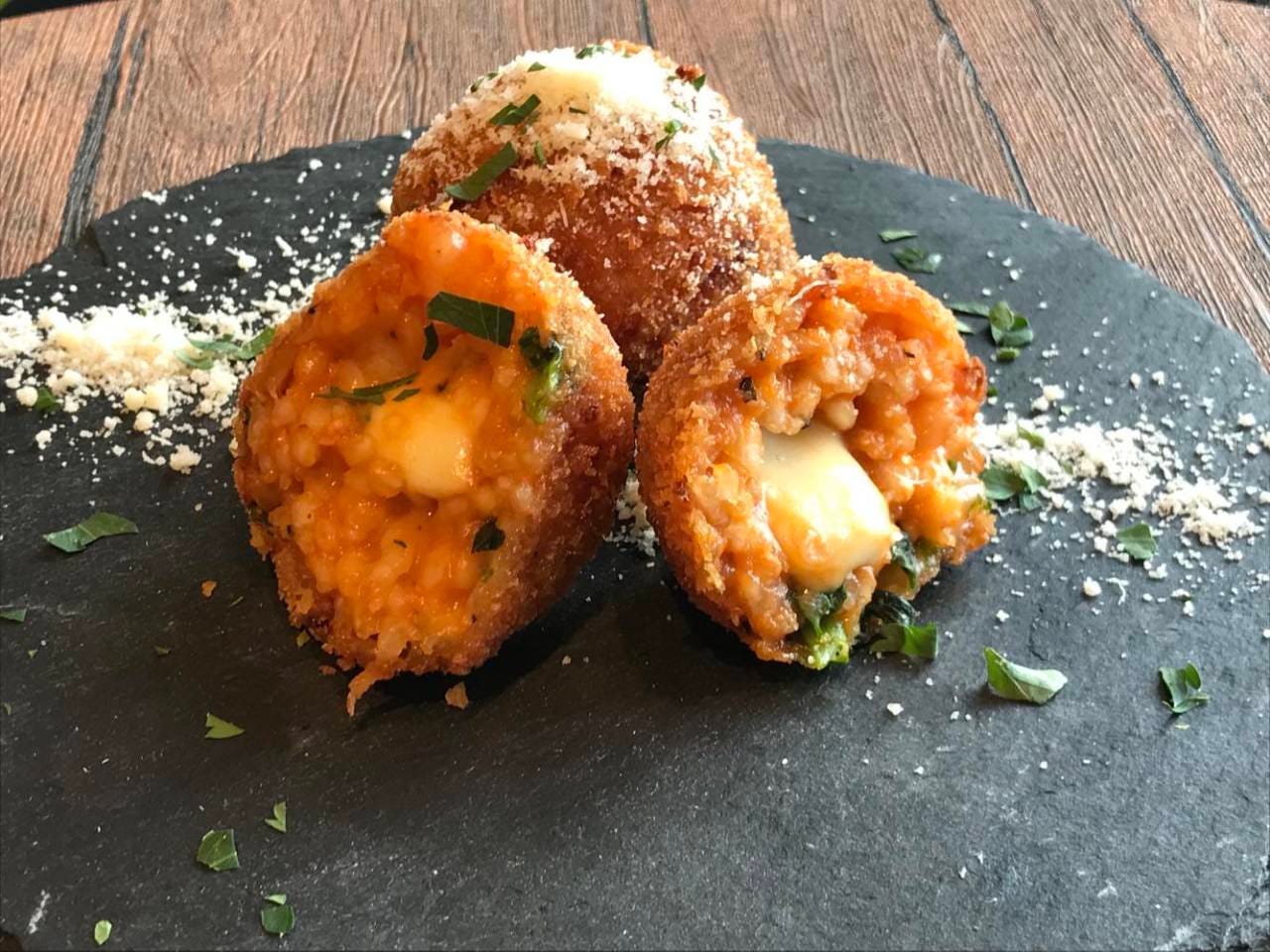 Vitalezza Kitchen （ビタレーザキッチン） 津雲台店（吹田・摂津