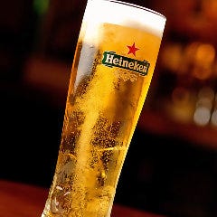 のど越しが良くスッキリとした味わいのハイネケンでまずは乾杯！