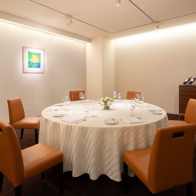 OZAWA_完全個室(円卓)大切な接待やお食事会、記念日にも!