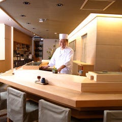 たつ郎寿司  店内の画像