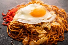 焼きそば 玉子のせ
