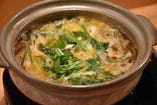 セリと豆腐のたまごとじ鍋(うどん入り)