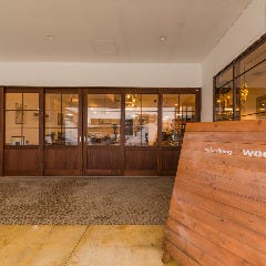 cafe dining wood