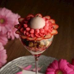 夜パフェ専門店 パフェテリア パル 心斎橋