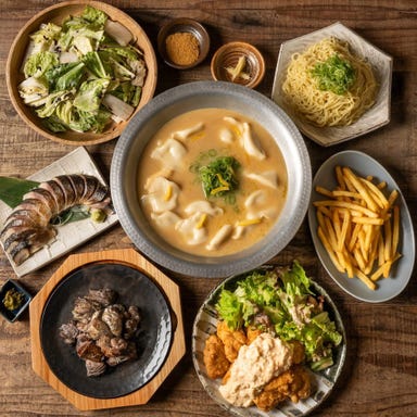 鹿児島県霧島市 塚田農場 武蔵浦和店_【気軽に楽しめる】名物地鶏の炭火焼と鶏白湯の炊き餃子鍋 塚田農場おためしコース全7品 飲放2H \3,980