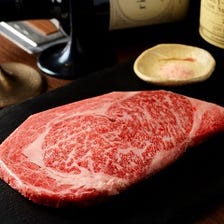 サーロインや各種お肉メニューに舌鼓