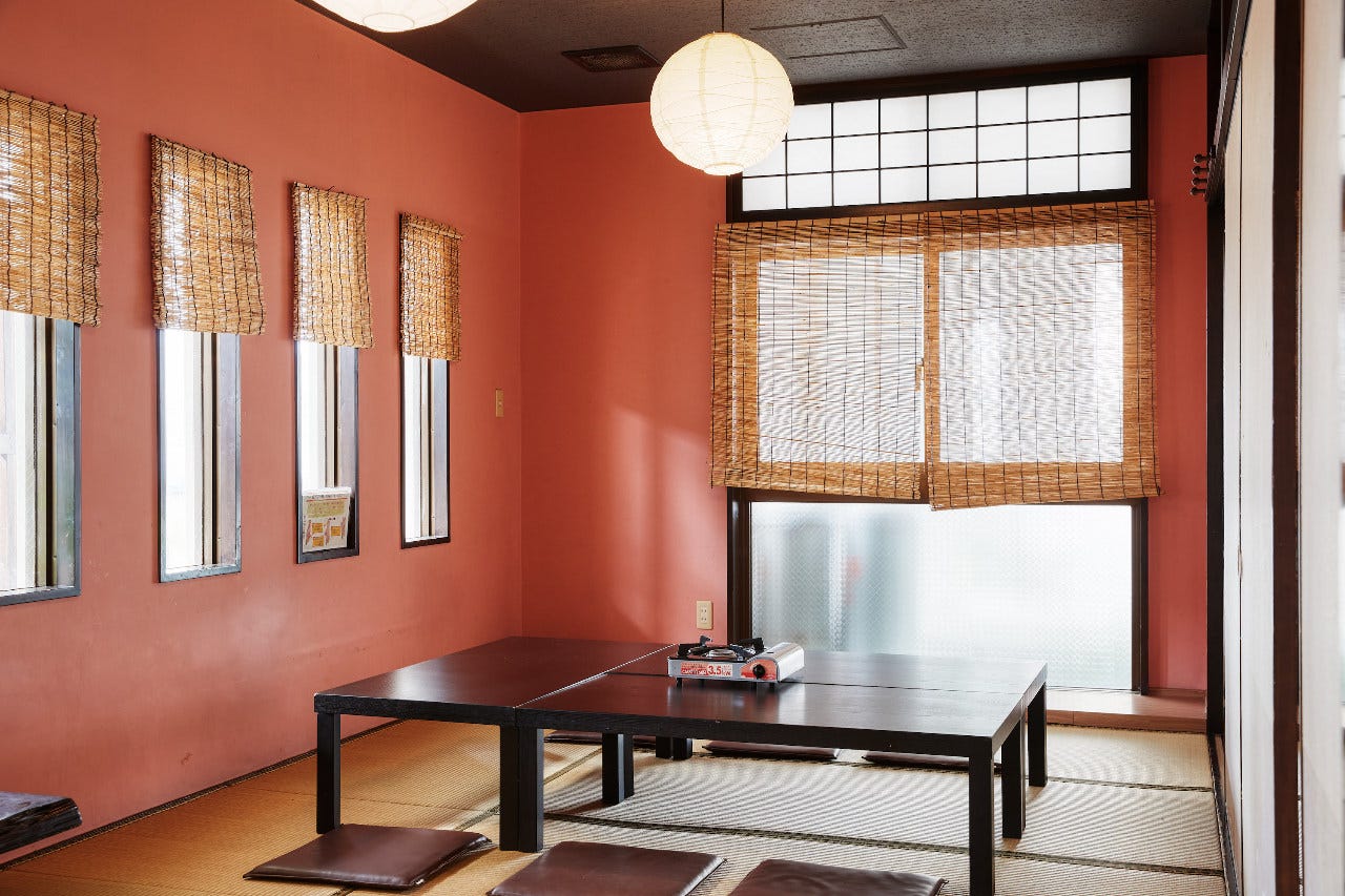 大衆割烹えびす_座敷席(4～10名様&times;3卓)