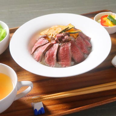 8屋(和牛ステーキ丼と欧風和牛カレーのお店)_黒毛和牛ステーキ丼 セット