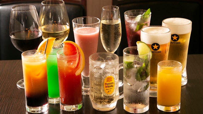 飲み放題は種類豊富に約40種類から楽しめます。