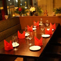 隠れ家居酒屋ダイニング 食べ放題 SITA 中目黒本店_ソファー席は人数に合わせて結合可能