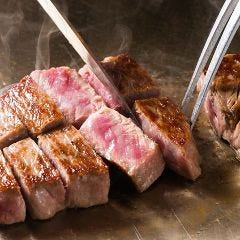 隠れ家居酒屋ダイニング 食べ放題 SITA 中目黒本店_厳選牛の炙り肉寿司が人気