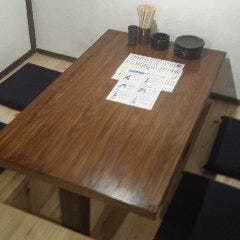 【掘りごたつ席（5名様×2卓、4名様×2卓】少人数宴会にどうぞ