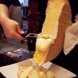 ハイジでおなじみの魅惑のラクレットチーズ