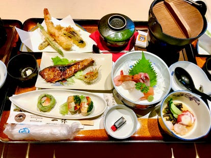 ゆったり個室 高岡で食事 ディナー 人気の完全個室 ソファー席など ぐるなび