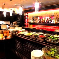 スペイン料理&ワイン LOBOS 日比谷店_【乾杯ドリンク】とサラダドリンクバー付き!厳選豚のグリルも楽しめるランチコース