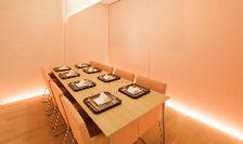 日本伝統色の本格個室完備