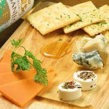 チーズの3種盛り合わせ