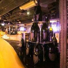 ひげガール 新宿歌舞伎町店_今宵は何本のドンペリが開く&hellip;？