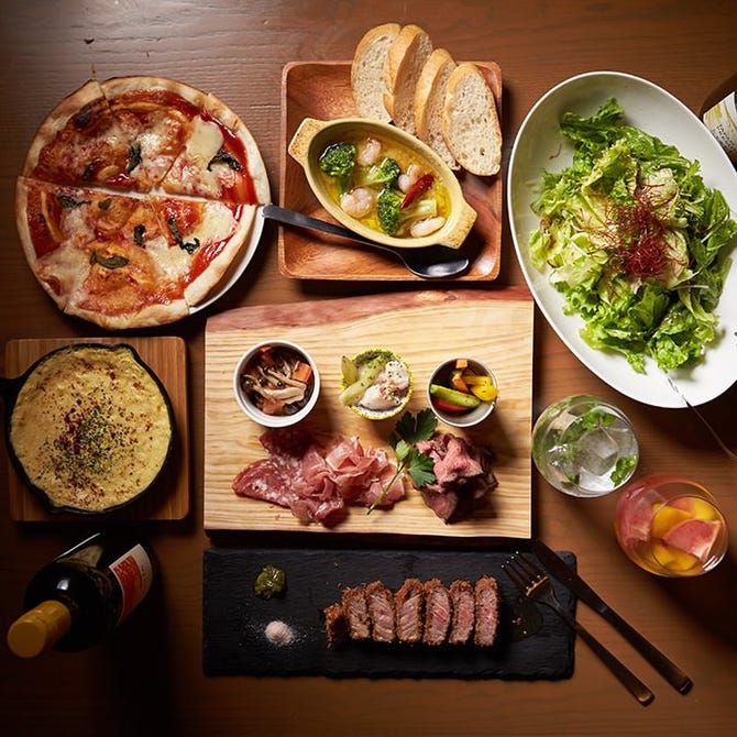 Meat Pizza バルコラボ那覇天久店 那覇 居酒屋 ぐるなび