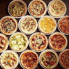 豊富な種類のピザは15種類！！