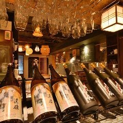 全国各地の日本酒を取り揃えております。
