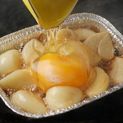 卵とじのにんにくホイル焼!できたてアツアツをどうぞ♪
