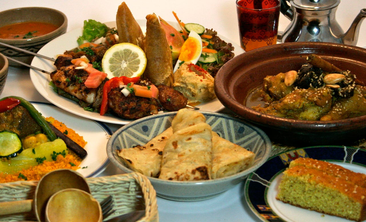 モロッコ人シェフがお届けする、
モロッコの伝統料理の数々。