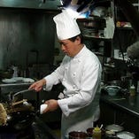 台北の有名ホテル元料理長が腕を振るう本格中華は絶品！