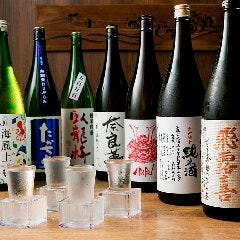 料理の味わいを引き立てる旨い酒を各種取り揃えております！