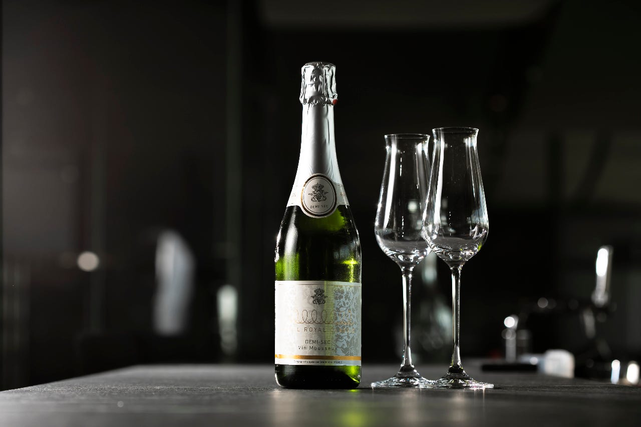 ホテルロイヤルクラシック大阪 レストラン ユラユラ メニュー ご宴会 飲み放題 ぐるなび