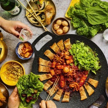 韓国ポチャ イヨサンソウル_サムギョプサルやマヌルカルビなど◎