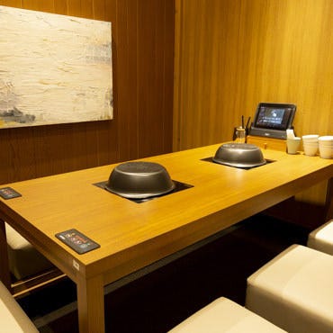 但馬屋 ソラリアプラザ店の個室の様子