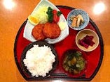 ハムカツ定食