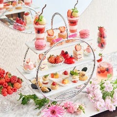 XEX WEST]＜BAR＞休日【ストロベリーアフタヌーンティー