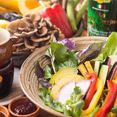 ベジバル Itaru 池袋店 〜Vegetable Bar ＆ Organic〜
