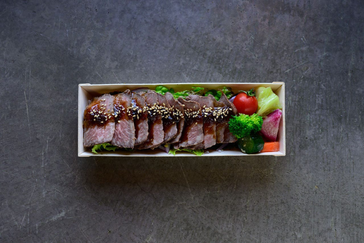 特製ローストビーフ丼