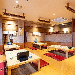 【貸切宴会OK◎最大36名様まで対応可】慶事・法事利用や昼宴会も承ります。お気軽にご相談ください。