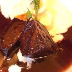 CORONA winebar and dining