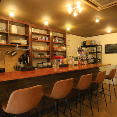 パスタと創作料理サルオドーレ_カウンター席