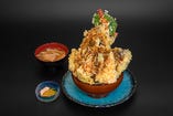 メガ盛り天丼(海鮮・野菜)