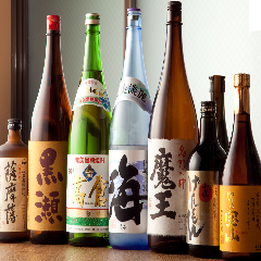 日本酒、焼酎、ワインなど様々なお飲物をご用意しております。