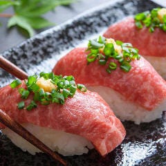 お肉もお魚も♪『こだわりの厳選肉寿司コース』スモークサーモンなど全6品3時間飲み放題付3,980円