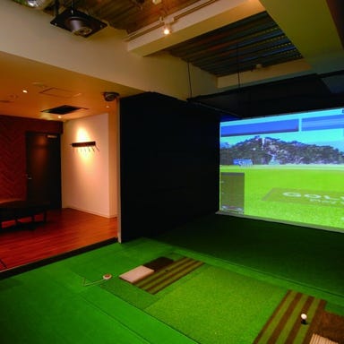 PMY Golf ＆ Darts Bar  店内の画像
