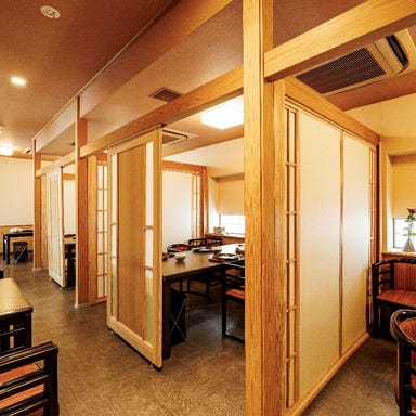 料亭 新三浦_■半個室テーブル席/2〜30名様まで