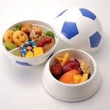 お子様 サッカーボール	Kids' Menu Soccer Ball