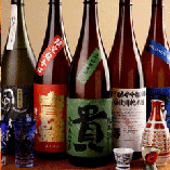 全国各地より仕入れた日本酒は常時「30種類」以上！