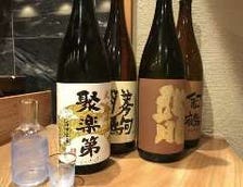 日本酒は常時10種類以上