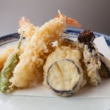 車海老と季節野菜の天ぷら盛