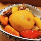 男爵芋でごろっと野菜の牛カルビ肉じゃが